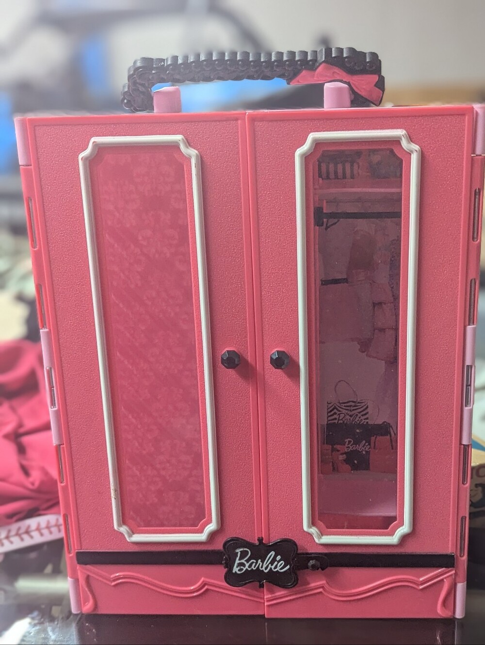 Barbie Pink Folding Wardrobe Closet Carrying Case Doll Clothes Storage Playset